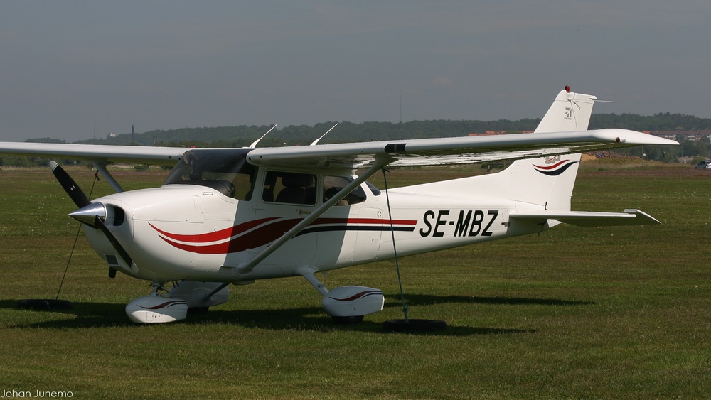 Plane Image