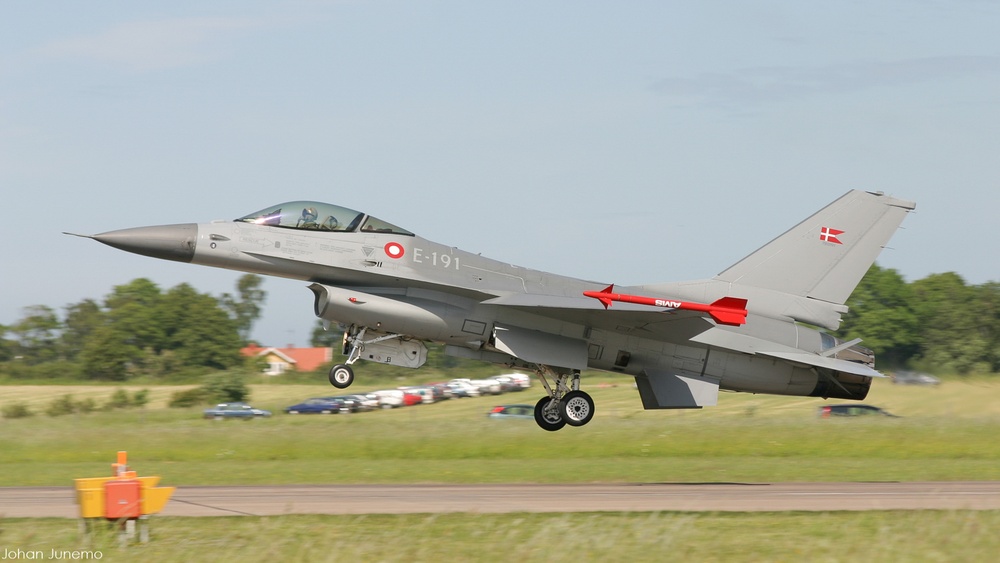 Plane Image