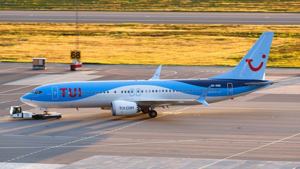 Plane Image
